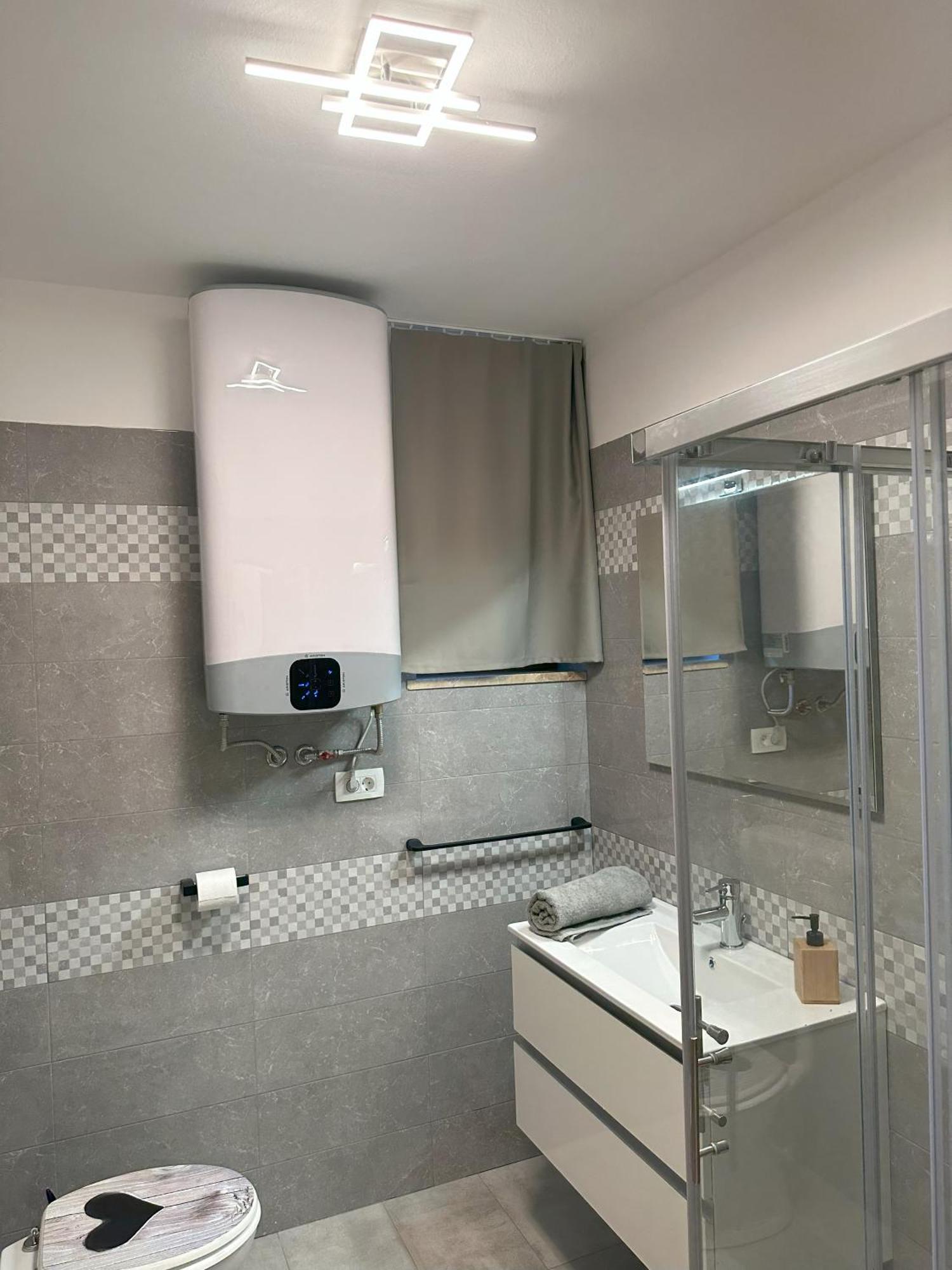 Dobravlje Apartma Anze Samec מראה חיצוני תמונה